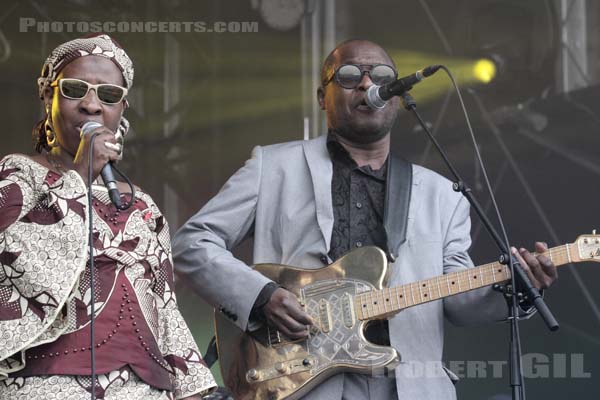 AMADOU ET MARIAM - 2012-06-24 - PARIS - Hippodrome de Longchamp - 